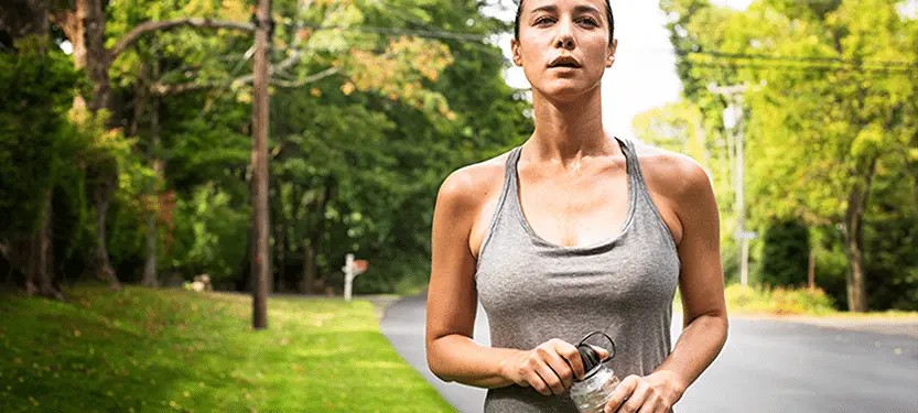 woman_runner_waterbottle.png